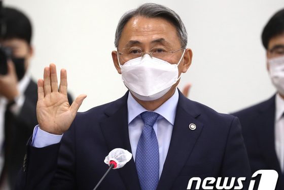 병무청장 “유승준 아닌 스티브 유…입국금지해야”