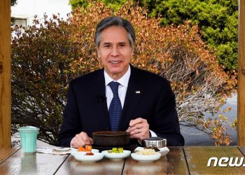 美 블링컨 “韓 순두부찌개, 다시 즐길 수 있어서 기뻐”