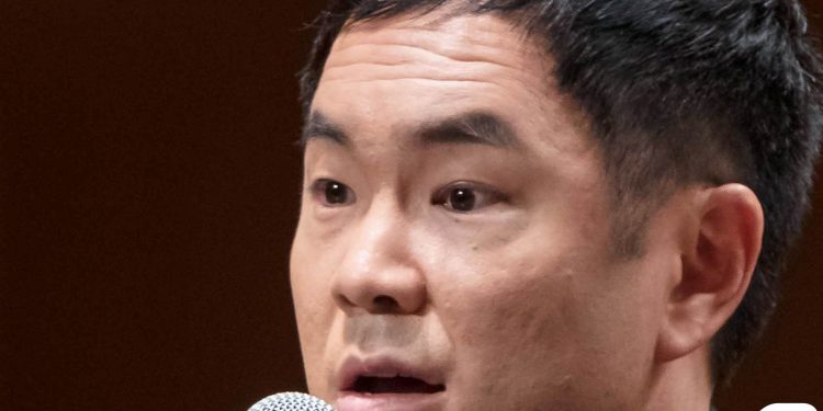 ‘한국계 미국인 비올리스트’ 리처드 용재 오닐, 그래미 수상…클래식 부문