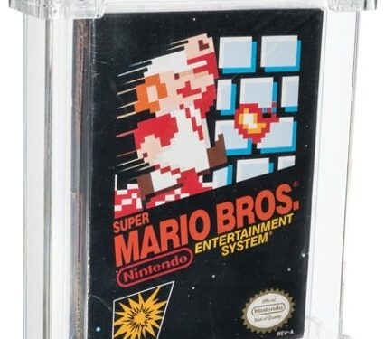 뜯지않은 슈퍼마리오 게임팩, 美경매서 약 7억 낙찰…35년 전 선물
