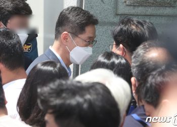 국민의힘 “文의 침묵이 법치주의 부정 가져와”