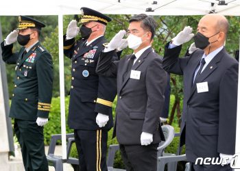 서욱 “백선엽 장군은 한미동맹 뿌리”…前주한미군사령관 7명 추모사