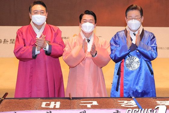 이재명 34.6%-윤석열 32.9% ‘다시 접전’…안철수 14%