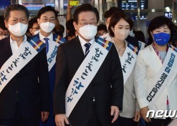 이재명 “권력으로 먼지 털고 반사이익 노리는 정치 외면받을 것”