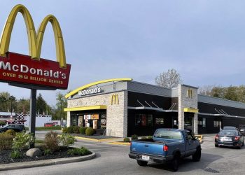 맥도널드, 일부 품목 가격 내린다