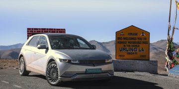 해안 저지대부터 히말라야까지…달리며 5800미터 오른 아이오닉5