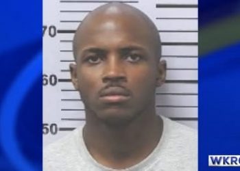 정신나간 경찰관, 피의자 부인에 음란사진 전송