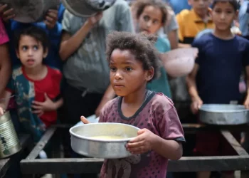 가자 봉쇄로 아사 위기 심화… 아이들 희생 속출