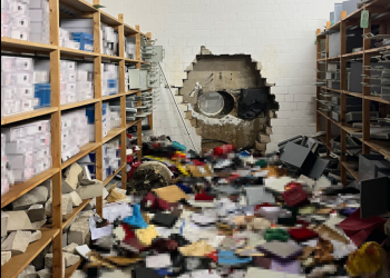 지하금고 벽 뚫은 ‘현실판 오션스 일레븐’…독일 은행서 500억 증발