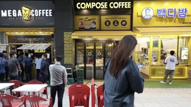 ‘넘쳐나는 카페, 사라지는 꿈’… NYT가 진단한 한국 카페 창업의 현실