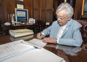 아이 교육에 또 투자…아이비 주지사, 380만 달러 확보