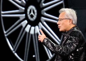 젠슨 황, 블랙웰 4배 성능 ‘루빈’ 공개… 연말 공급 선언