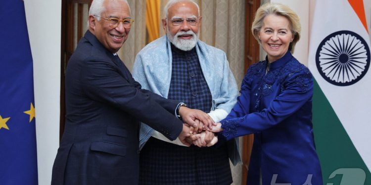 인도·EU, 20년 끈 협상 끝냈다…세계 GDP 4분의 1 묶는 초대형 FTA