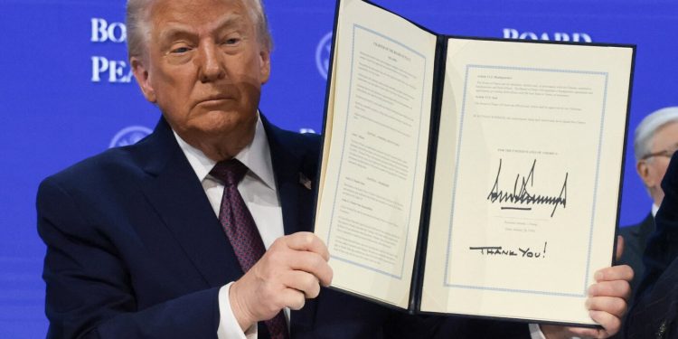 트럼프 ‘평화위원회’ 출범…유럽은 사실상 외면