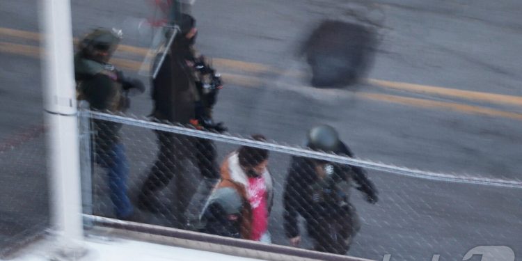 미국 법원, 트럼프 난민 단속에 급제동…“합법 체류자 체포·구금 중단”