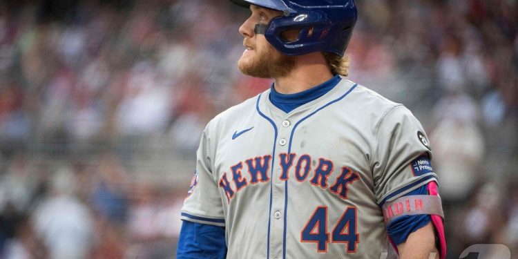 이정후 중견수 입지 흔들리나…SF, 골든글러브 외야수 베이더 영입