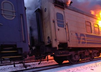 러시아, 민간 여객열차 드론 공습…최소 6명 사망에 국제사회 충격