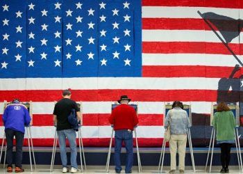 미국 정치판 흔드는 무당층 폭증