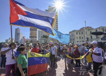 트럼프, 쿠바에 최후통첩…“지금 협상 안 하면 끝”