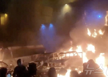 “즉시 떠나라” 미국, 이란 체류 자국민 전원 대피 권고