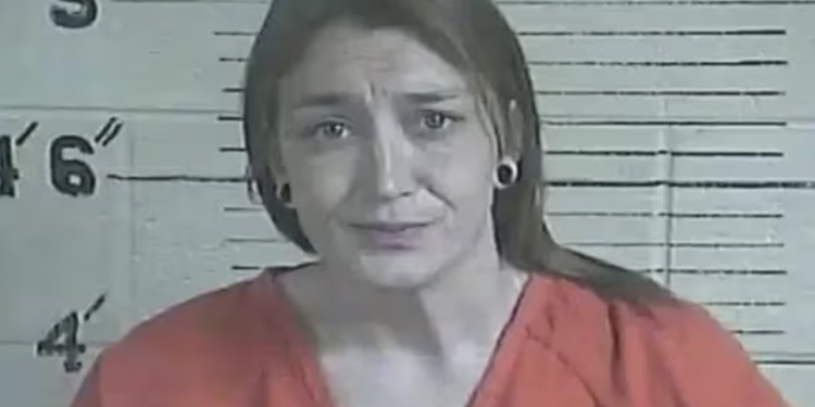 뒷마당에 묻힌 태아 시신…약물 낙태 후 스스로 신고한 美 여성 체포