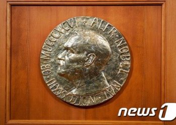 올해 여성 4명에게 돌아간 노벨상…흑인에겐 인색