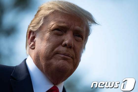 트럼프 부부 코로나 확진…백악관 내 자가격리