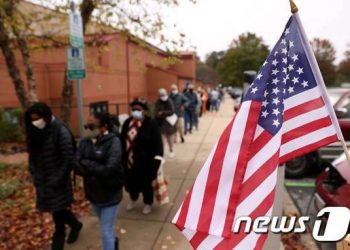 대선 8일 앞두고 사전투표 6천만명, 역대 최대