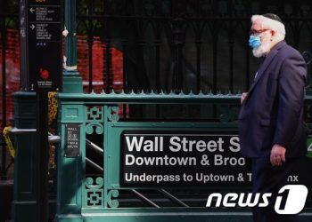 [뉴욕마감]다우 0.4% 반등…화이자 백신+ 소비 호조