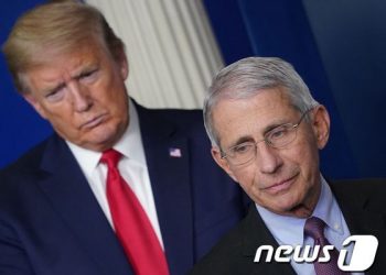 트럼프 “재선되면 파우치부터 해임할 것”
