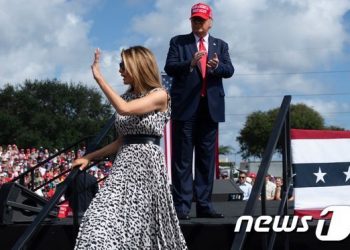 중남미 언론들 “라틴계 많은 플로리다, 왜 트럼프 택했나”