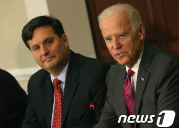 ‘바이든의 남자’ 클레인…6년전엔 부정선거 주장 ‘내로남불’