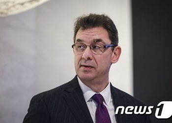 미국, 화이자 백신 추가 요구, 타국 백신 확보 더 어려워져