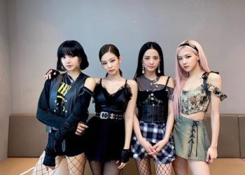 블랙핑크, ‘러브식 걸스’ MV 3억뷰 돌파…’유튜브 퀸’ 위엄