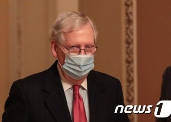 ” 트럼프 부양책 수정요구 공화당이 막아