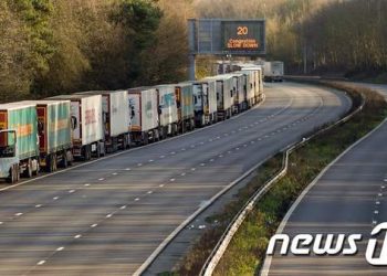 전세계 번지는 ‘변이 코로나’…유럽 넘어 亞·북미 12개국 뚫렸다