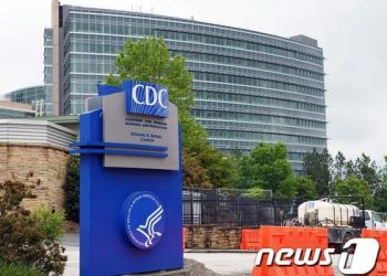 화이자 백신, CDC 자문위 사용권고도 받아야…13일 의결