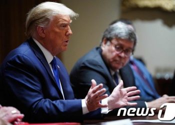 ‘선거 조작 못봤다’ 美법무, 트럼프 퇴진 전 사퇴 고려