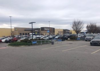 코로나 방역을 위해 헌츠빌 월마트 임시 폐쇄, 17일 오전 재개장