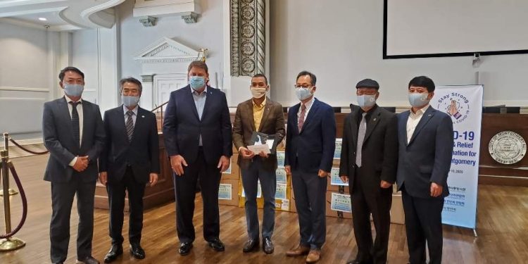 애틀랜타총영사관, 몽고메리시장 면담.방역물품 전달