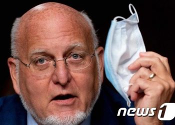 CDC “실내 마스크 착용하라”