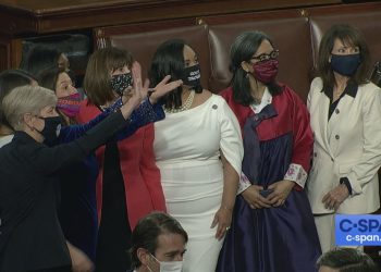 한복 맵시 뽐내며 의원 선서…첫 한국계 여성 연방의원 순자씨