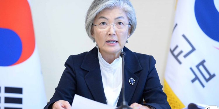 강경화 “美 신 행정부 출범…고위급 교류 통해 한미동맹 발전”