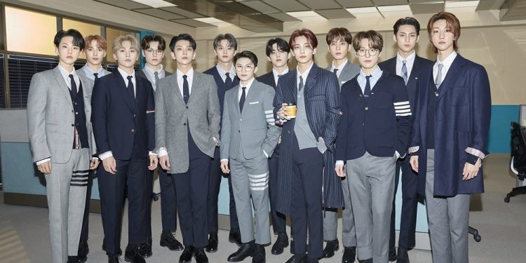 세븐틴, 미국서 연이은 화제성…켈리 클락슨도 응원