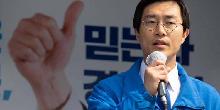 한국 국회의원 “백신 추정 주사일뿐, 731부대 부활”..논란되자 삭제