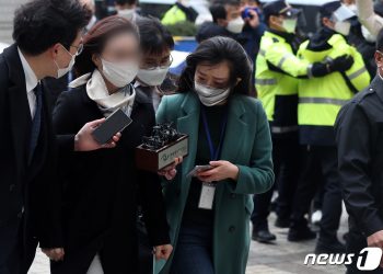 조국 딸, 의사국시 볼 수 있다