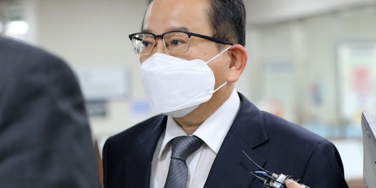 ‘김학의 불법출금’ 보고라인 줄줄이 소환…이성윤만 남았다