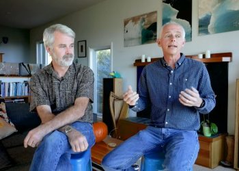 “머스크는 테슬라 창업자 아니다…4번째 CEO일 뿐”