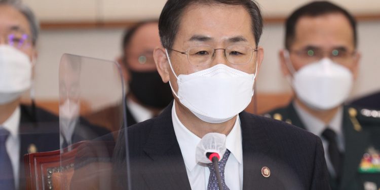 법사위 ‘김명수 출석’ 부결에 野 퇴장…조재연, 법관징계법 우려