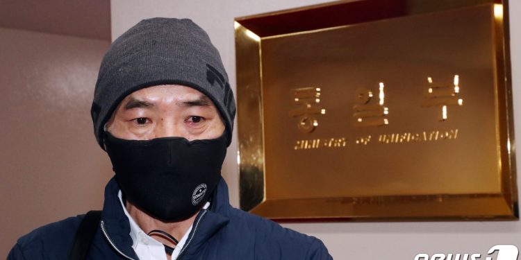 ‘서해 피격’ 공무원 아들, 바이든에 편지…”진실 밝혀달라”